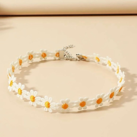 ❤️Flower Choker - Picture 1 of 5